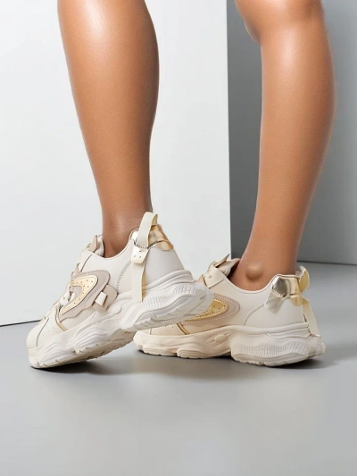 Royalfashion Baskets de sport pour femmes sur une semelle plus épaisse Quua