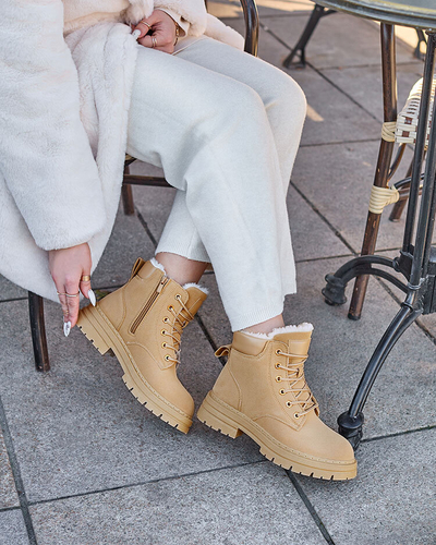 Royalfashion Bottes de trappeur isolées pour femmes marron clair Radoras