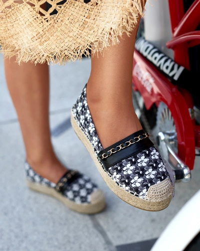 Espadrilles florales noires Azzaxi- Footwear