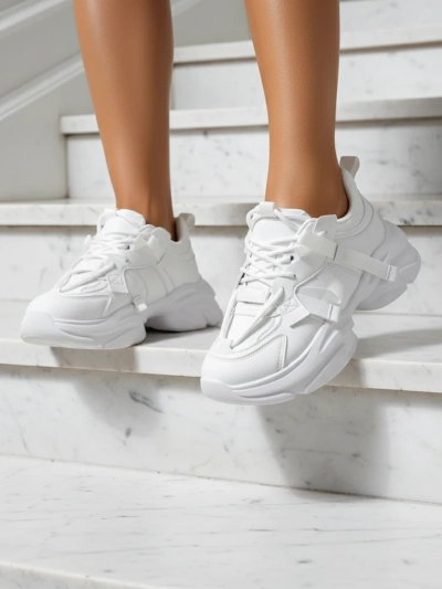 Baskets blanches compensées de Giulia Bella