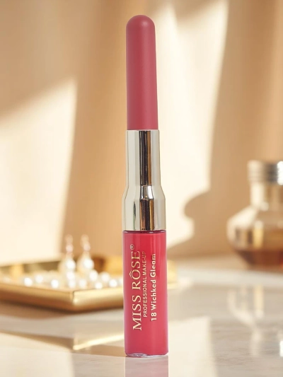 Rouge à lèvres liquide et crayon à lèvres 2-en-1 Rouge Russe