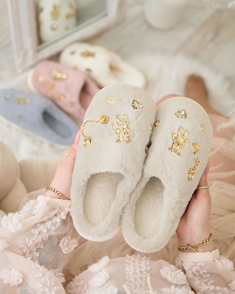 Royalfashion Pantoufles en fourrure beige pour femme avec ornements Erserra