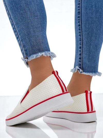 Royalfashion Chaussures à enfiler perforées pour femmes Kassias