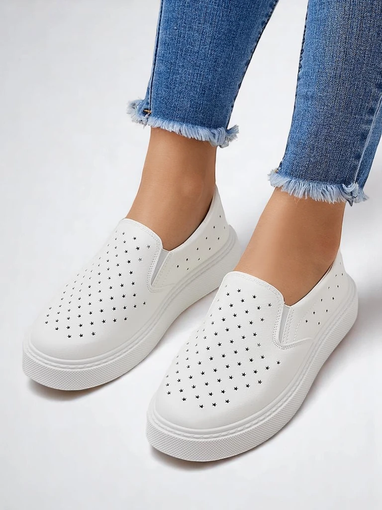 Chaussures à enfiler perforées pour femmes Royalfashion Emayla