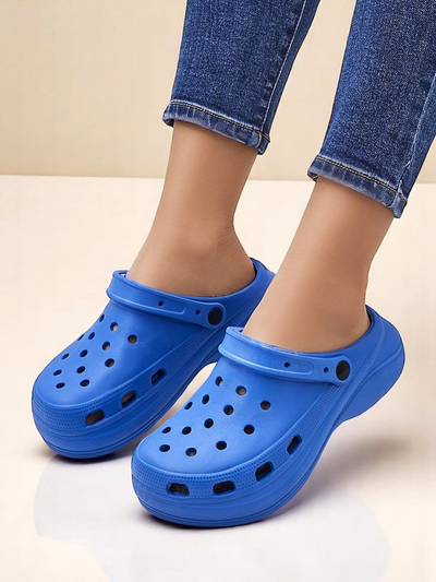 Sandales en caoutchouc pour femmes Royalfashion avec découpes Dellosa