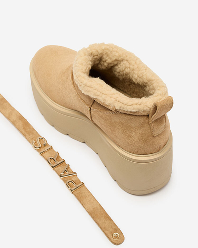 Royalfashion Chaussures pour femmes marron clair a'la bottes de neige avec ornement Parisela