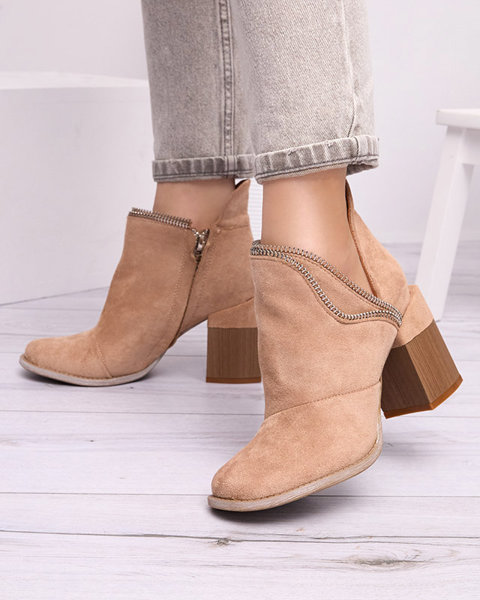Bottes isolées marron clair pour femmes sur le poteau Mukis - Chaussures