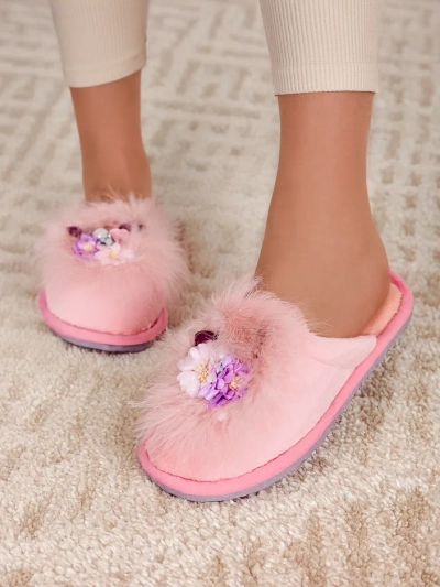 Royalfashion Pantoufles en fausse fourrure pour femmes avec fleurs Ederra