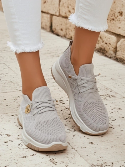 Sneakers pour femmes Royalfashion Selene – chaussures blanches confortables à semelle plate