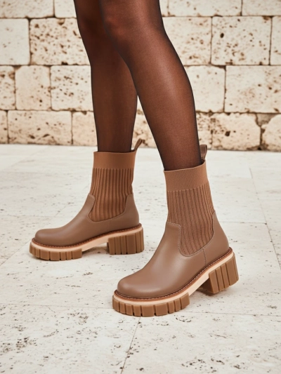 Bottines pour femmes à talon bloc en cuir écologique Ivy Storm