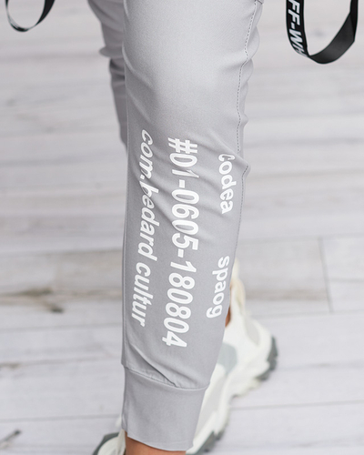 Pantalon cargo femme gris avec inscriptions - Vêtements