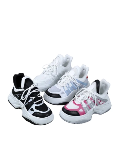 Chaussures de sport pour femmes Royalfashion sur une semelle épaisse Loness