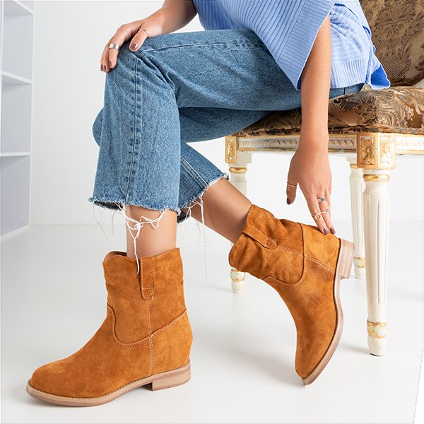 OUTLET Bottes marron a'la santiags sur semelle compensée d'intérieur Jelluma - Chaussures