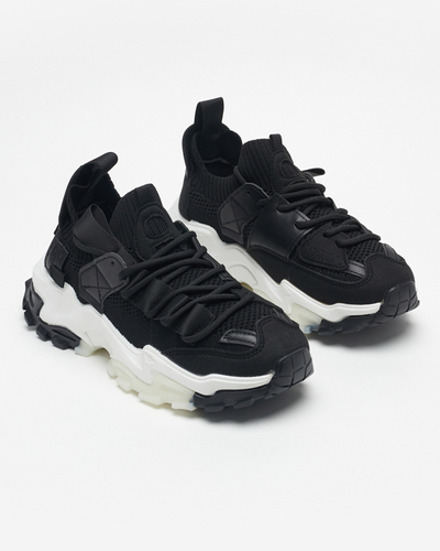 OUTLET Chaussures de sport pour femme noires sur semelle massive Tiroka - Footwear