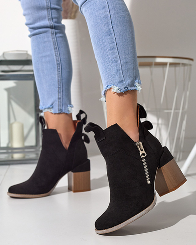 Bottes noires pour femmes sur un montant carré Darera - Chaussures