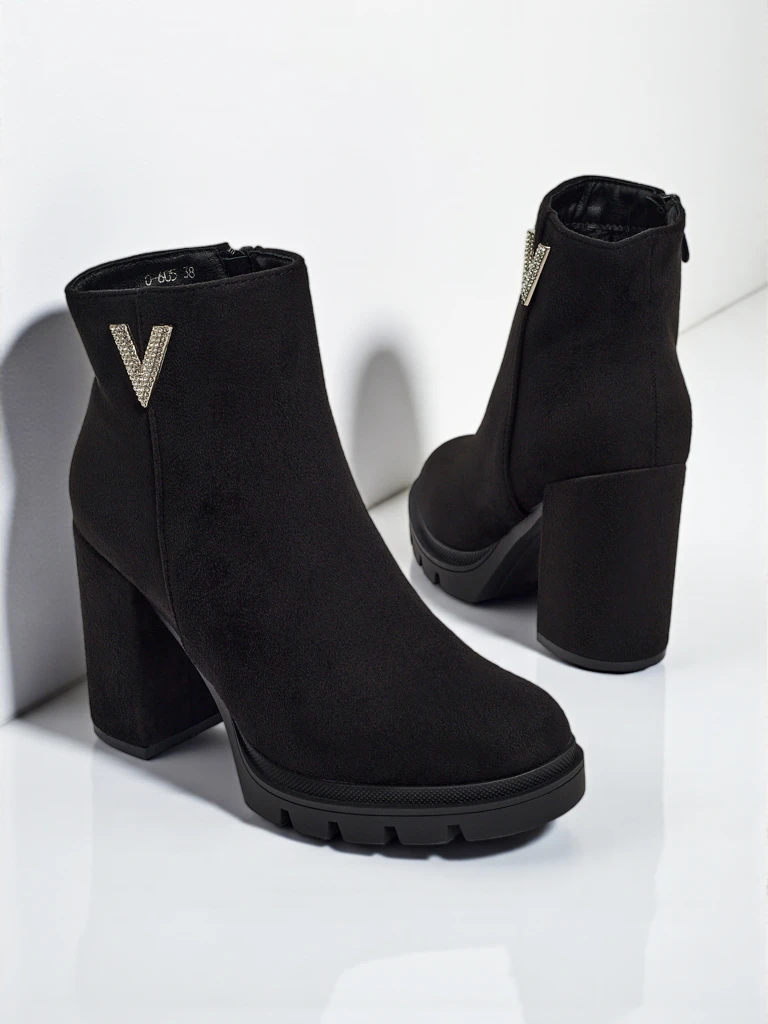 Bottines Venus Noires Élégantes pour le Printemps