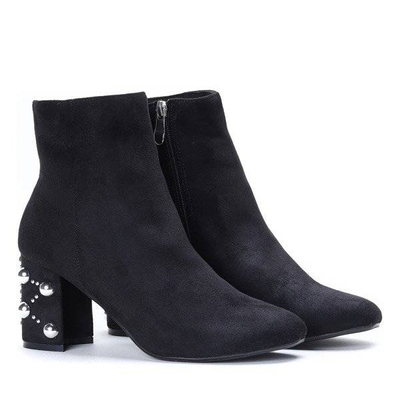 OUTLET Bottines noires avec une coupe Pinky Love - Footwear