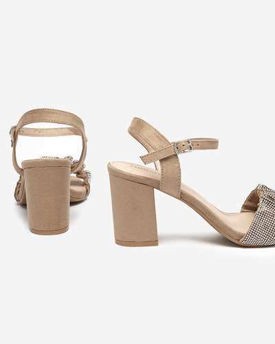 OUTLET Sandales pour femmes marron clair sur tige avec zircons cubiques Trieste - Chaussures