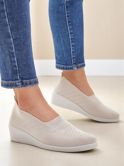 Royalfashion Mocassins pour femmes sur un petit wedges Epoles