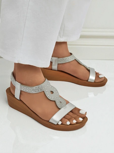 Royalfashion Sandales compensées pour femmes avec zircons Agaya