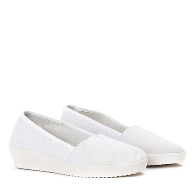OUTLET Blanc slip on a low wedge Peppi - Chaussures