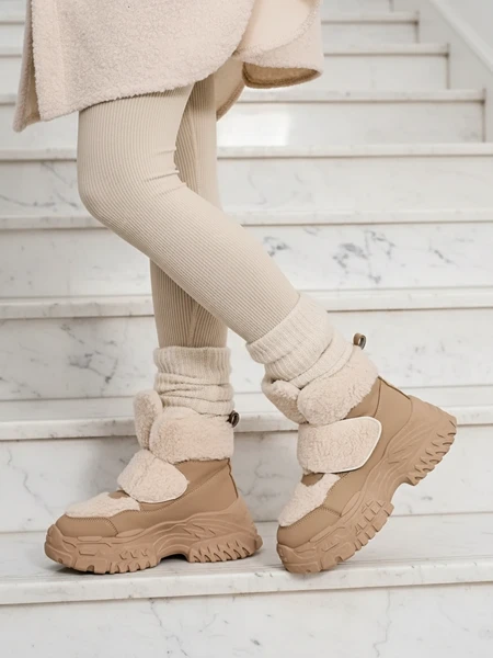 Royalfashion Bottes de neige pour femme avec peau de mouton Segulla
