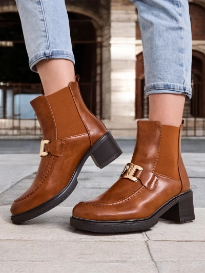 Bottines pour femmes Royalfashion avec des talons bas Ewios