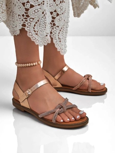 Royalfashion Sandales pour femmes avec strass décoratifs Bella Shine