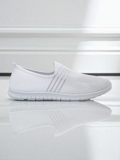 Slip-ons pour femmes blanches en tissu Callisto - chaussures légères pour le printemps et l'été