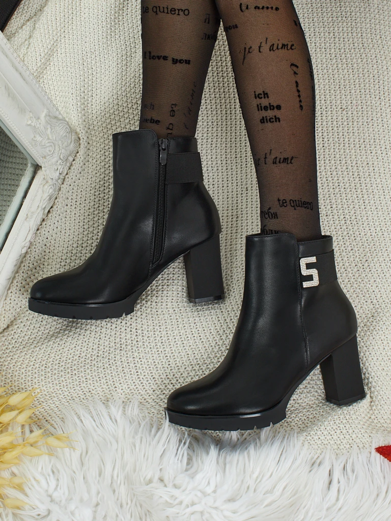 Bottines femme en cuir écologique à talons épais Tavor