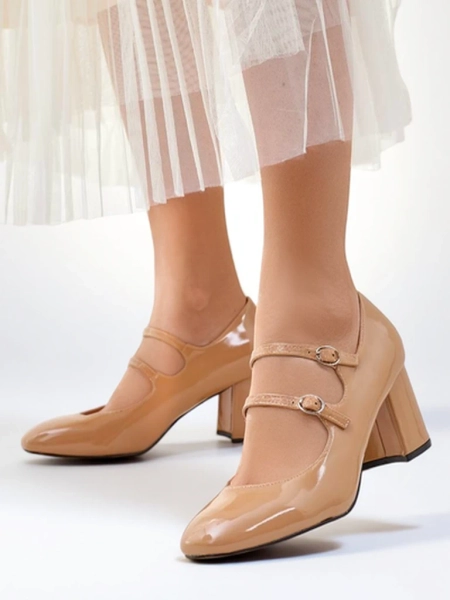 Royalfashion Chaussures à talons en cuir verni pour femmes avec des brides Ovinna