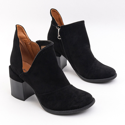 Bottes pour femmes noires avec découpes Plinara - Chaussures