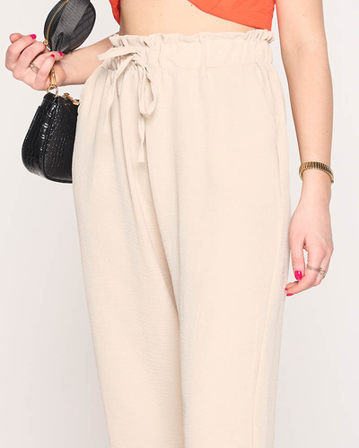 Pantalon en tissu pour femme de couleur beige GRANDE TAILLE - Vêtements