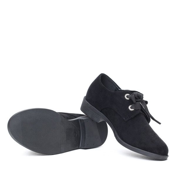 Czarne półbuty Lele- Obuwie