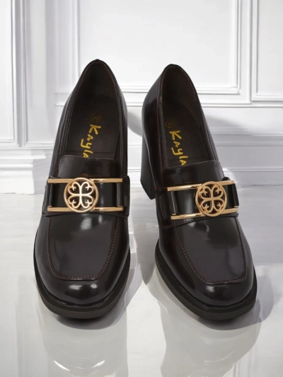 Loafers pour femmes Persephone Nero à talon en cuir écologique boucle dorée