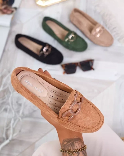 Mocassins pour femme en couleur camel avec chaîne Lertika - Chaussures