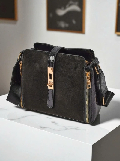 Sac pour femme Callista Black - petit sac bandoulière en cuir écologique verni