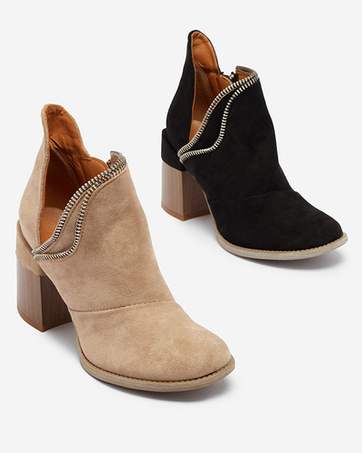 Bottes isolées marron clair pour femmes sur le poteau Mukis - Chaussures