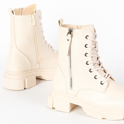 Bottes classiques en cuir écologique crème Nobi- Footwear