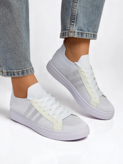 Aurelio Baskets Blanches en Tissu et Cuir Écologique sur Plateforme Plate de 2,5 cm