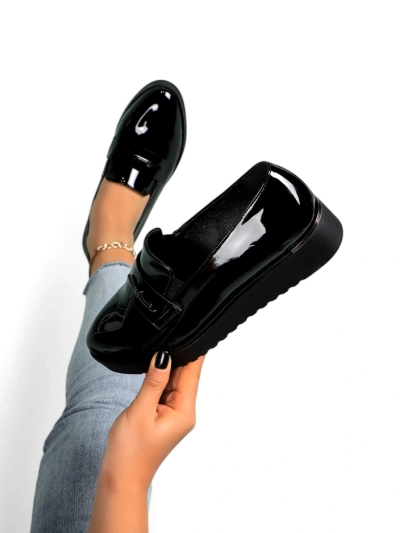 Mocassins en cuir verni pour femmes Royalfashion Arefel