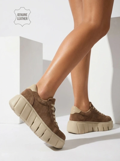 Baskets de sport pour femmes en cuir naturel Eller