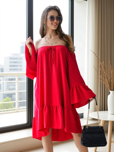 Robe décolletée Royalfashion pour femmes avec volants surdimensionnée