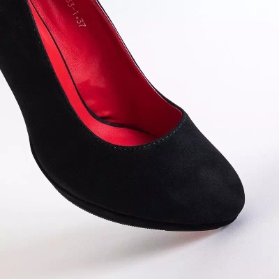 OUTLET Escarpins noirs sur talon aiguille avec décoration Misteral - Chaussures