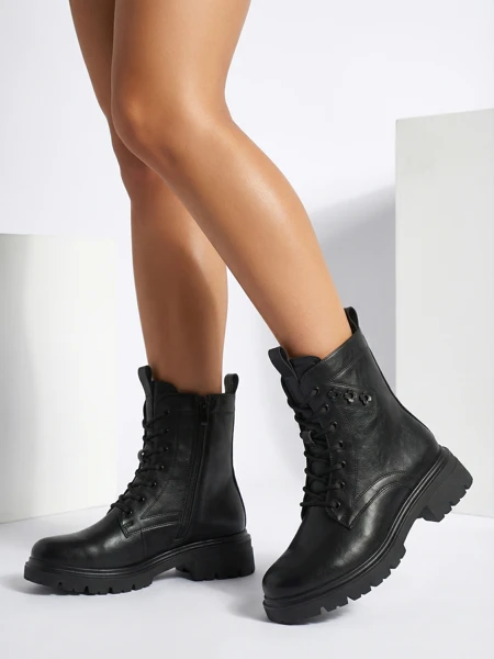 Bottines à lacets pour femmes en cuir écologique Nometa