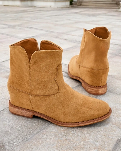 Boots cowboy style de Royalfashion sur un talon compensé couvert Blueston