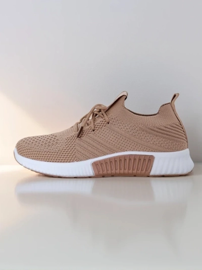Baskets pour femmes Aristea marron clair talon plat tissu 3 cm
