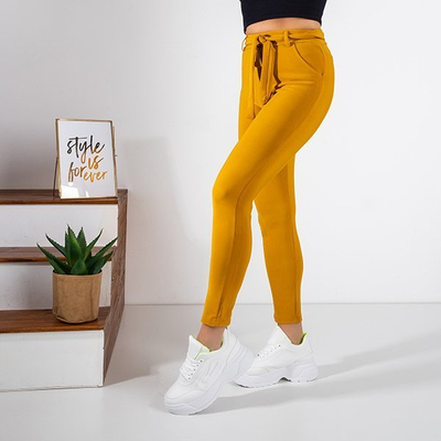 Pantalon femme en tissu moutarde avec ceinture nouée - Pantalon