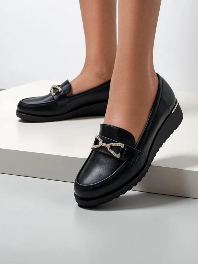 Mocassins Royalfashion pour femmes sur un petit talon Leffo