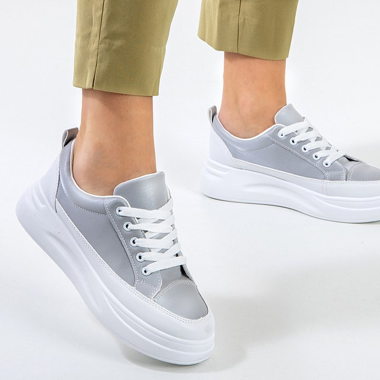 Baskets en cuir écologique pour femmes argentées de Metrodora - Footwear